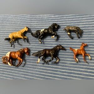 🐴Vintage Breyer: Mini horse figurines (6 ct.)